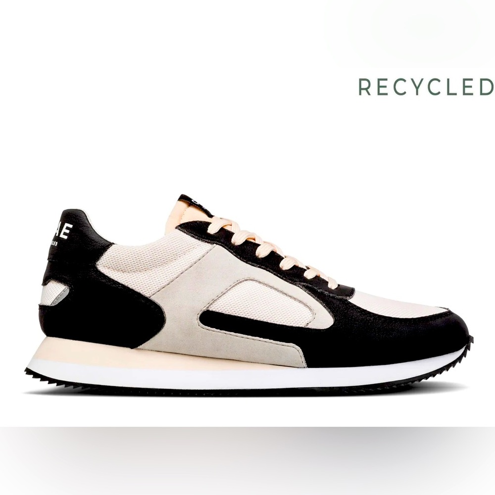 EDSON
Black White Microchip Vegan